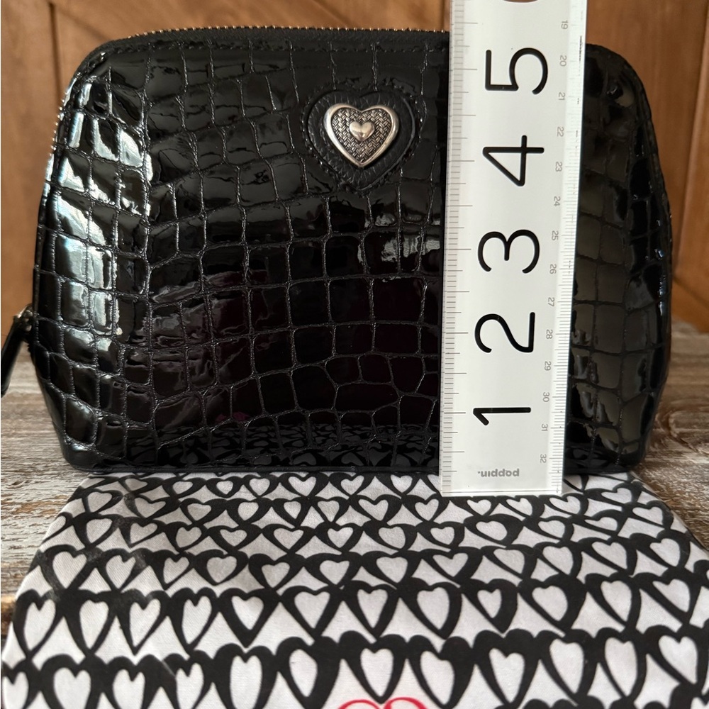 đź–¤Brighton Bellissimo Heart Large Black Leather Cosmetic Bag. - Picture 6 of 9